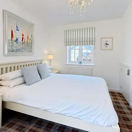 Holiday home Sunset Retreat - Part Of The The Bay Village With Pool, Gym And Direct Access, Pub, Restaurant, Tennis And Meadows Walks