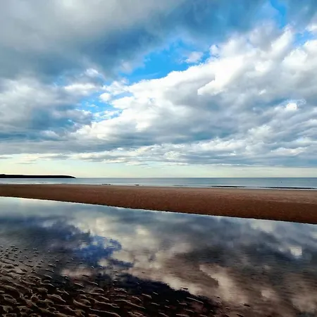 Sunset Retreat - Part Of The The Bay Village With Pool, Gym And Direct Access, Pub, Restaurant, Tennis And Meadows Walks Feriehus Filey
