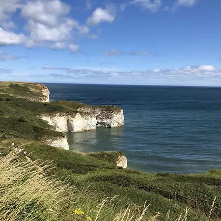 Sunset Retreat - Part Of The The Bay Village With Pool, Gym And Direct Access, Pub, Restaurant, Tennis And Meadows Walks * Filey